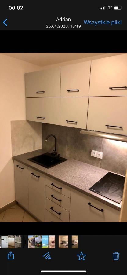 Piwnica Hostel Miechow ภายนอก รูปภาพ